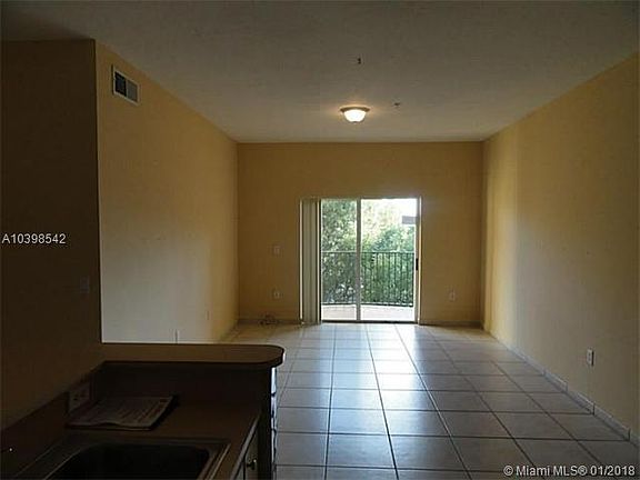3rd image of 7200 NW 114th Ave APT 305