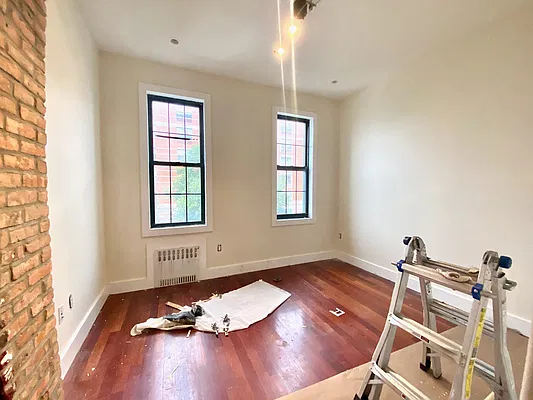 Rented by Nooklyn NYC LLC | media 7