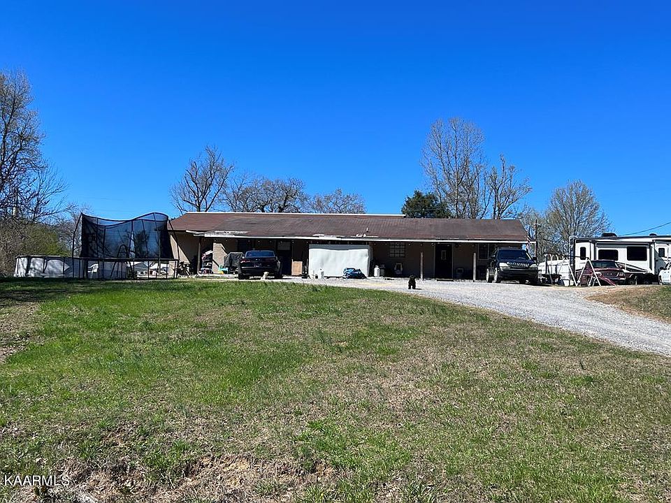 2nd image of 4569 Wolf Creek Rd