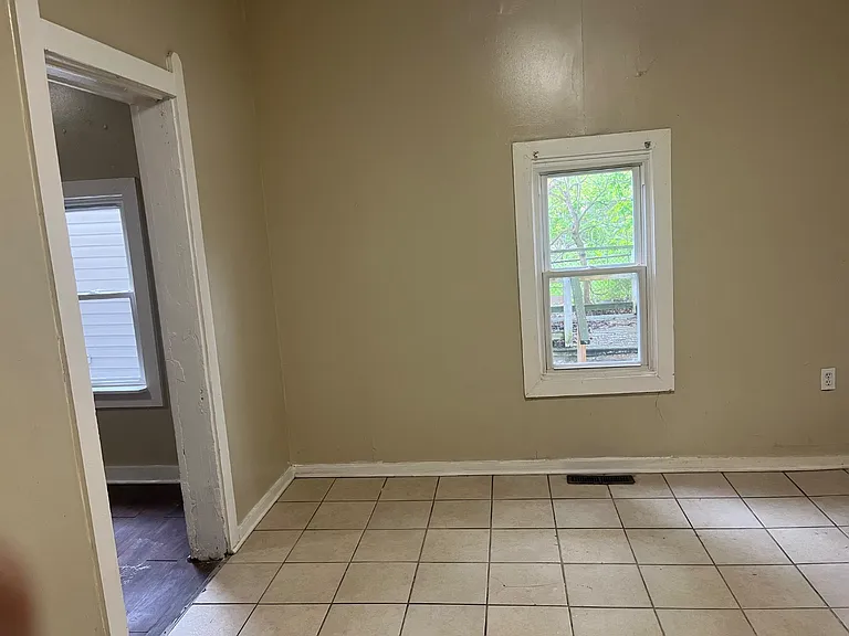 Unit Photo