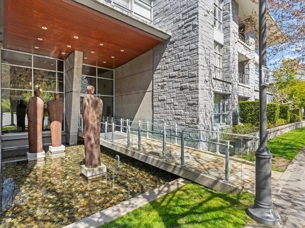 6015 Iona Dr #401, Greater Vancouver, BC V6T 2J4