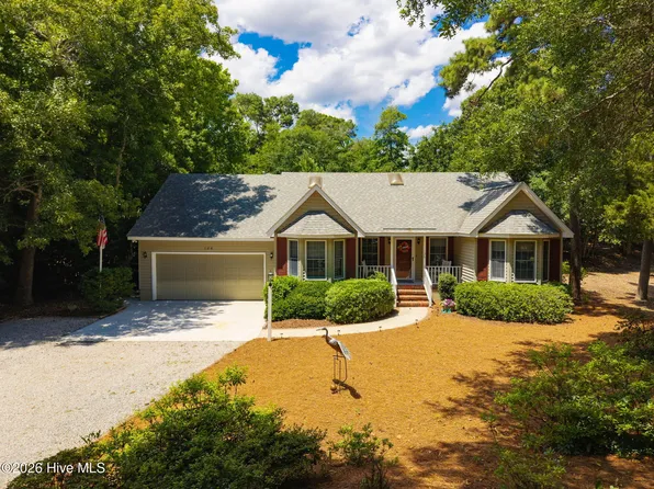 126 Loblolly Drive, Pine Knoll Shores, NC 28512
