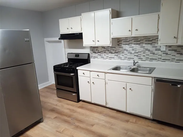 4500 Avenue D #B — Photo 6