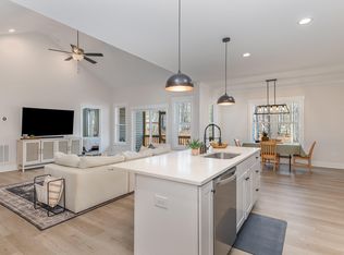 103 Crazy Horse Dr, Louisburg, NC 27549