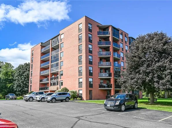 5 Mill Pond Ct #202, Norfolk County, ON N3Y 5J6