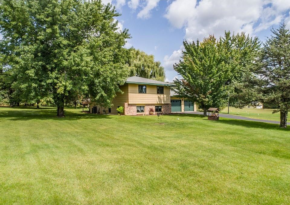 Beautiful green large front yard.