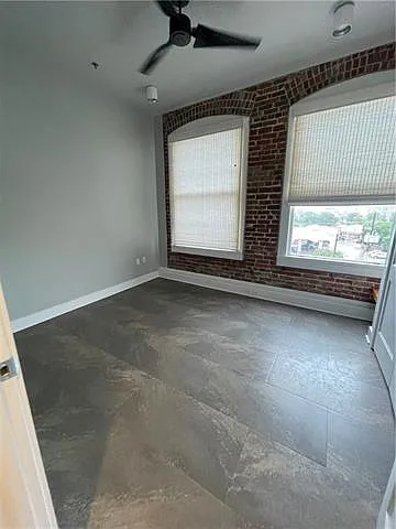 818 Howard Ave #304 — Photo 5