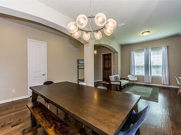 5th image of 3932 Heritage Park Dr