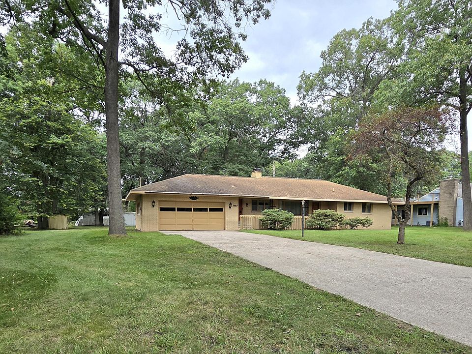 1st image of 1465 Holton Rd