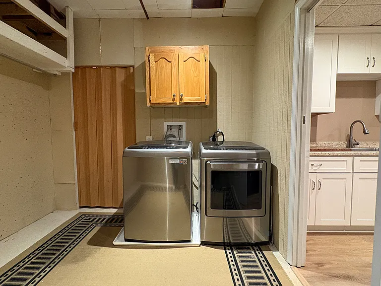 1002 Oak Way — Photo 3