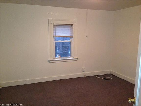 5th image of 17 Dayton St