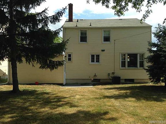 2nd image of 157 Washington Ave