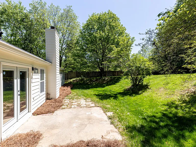 303 Colony Springs Ct — Photo 26