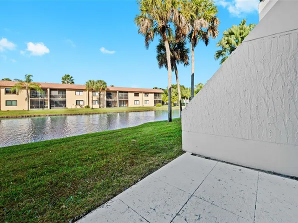 140 Lakeview Drive #103, Weston, FL 33326