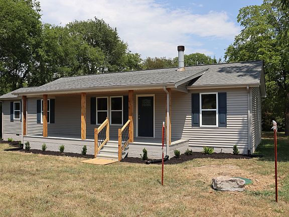 3rd image of 1326 N Main St