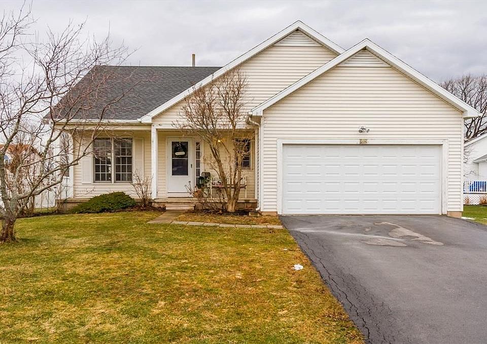 1st image of 108 Delaina Rose Cir
