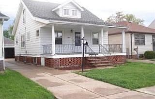 2nd image of 3811 Wood Ave
