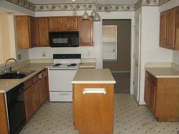 2nd image of 2428 Cherry Blossom Dr