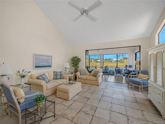 5th image of 5011 SE Brandywine Way