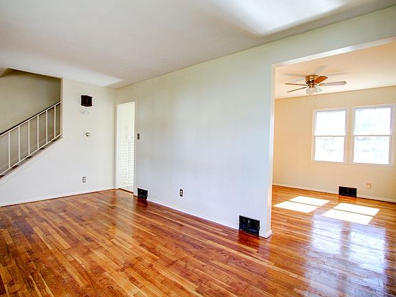 2nd image of 788 Minota Ave