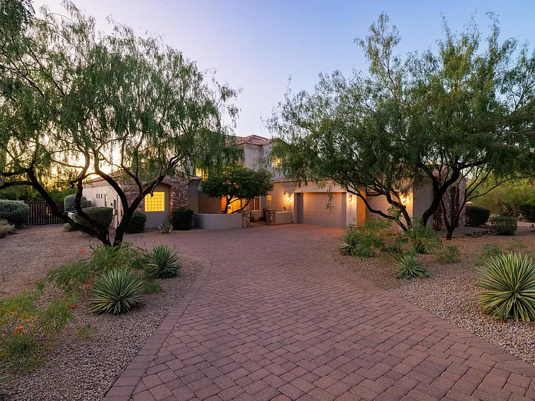 4668 E Quien Sabe Way — Photo 20
