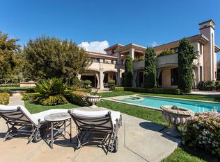1 Rim Rdg, Newport Beach, CA 92657
