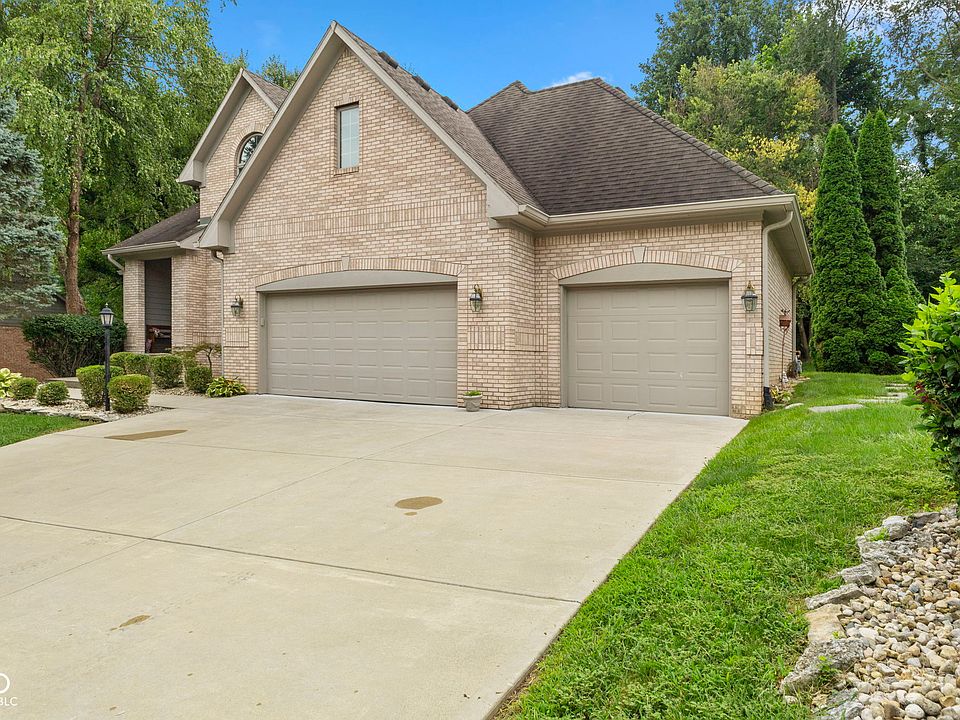 1st image of 1835 Rooses Ln