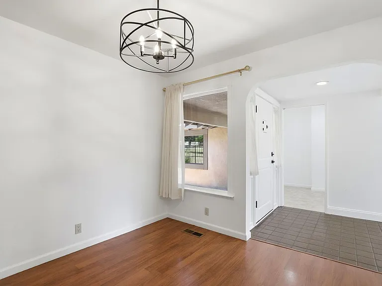 10200 Parrish View Dr — Photo 16
