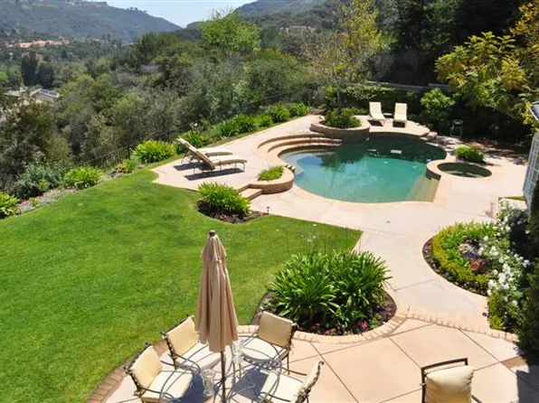 17679 Camino De Yatasto, Pacific Palisades, CA 90272