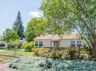 559 N Highland St, Tulare, CA 93274