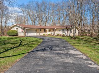 8505 W Rae Ct, Greendale, WI 53129