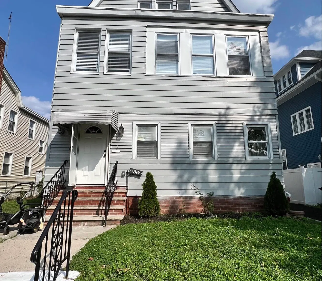 4 bed, 1200 sqft, $2,700 — Photo 1