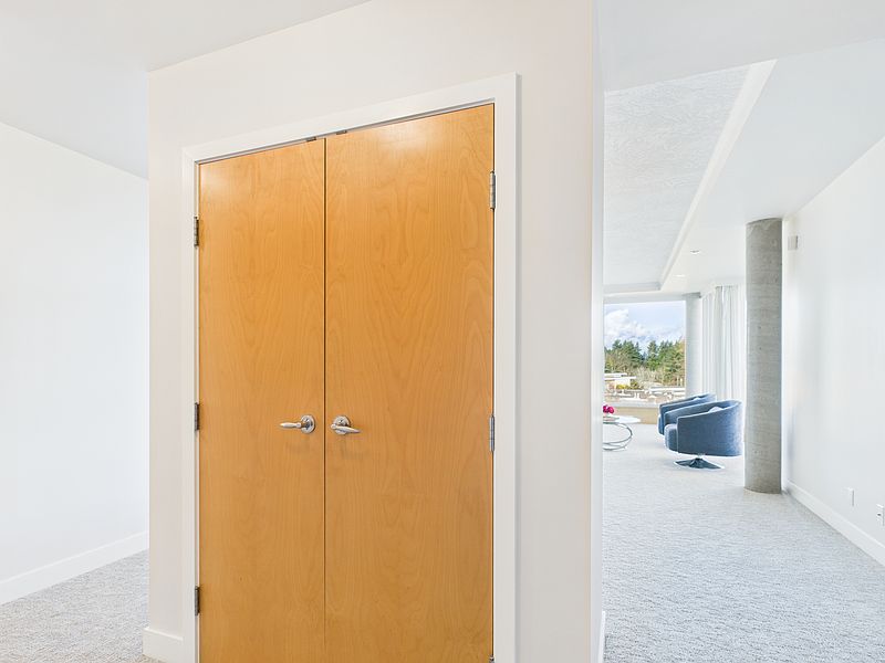 Saanich Apartment for rent - 2 Bedrooms — photo 38