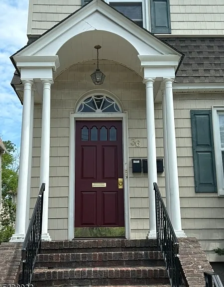 36 Walnut St — Photo 2