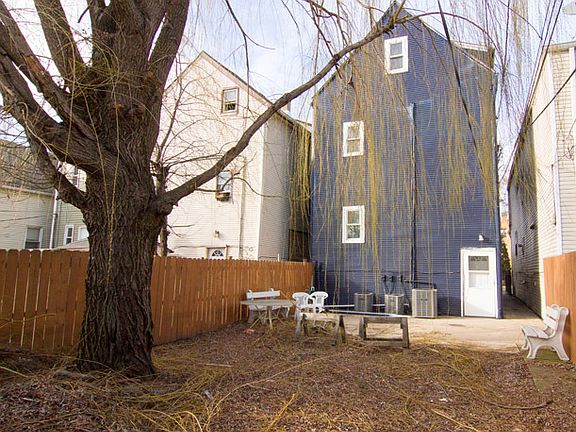 4th image of 3563 W Cortland St