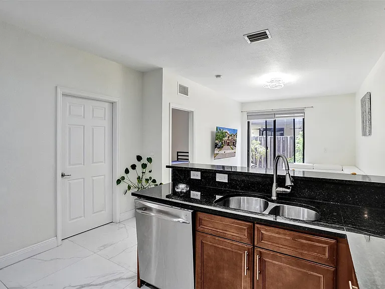 8768 NW 98th Ave #8768 — Photo 11