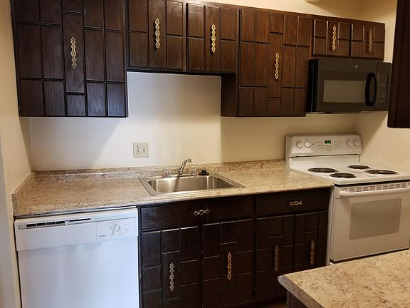 3rd image of 969 N Downing St APT 502