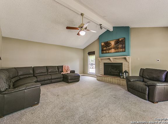 4th image of 15122 Mineral Springs St