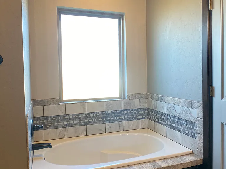 77 NE Simmons Cir — Photo 18