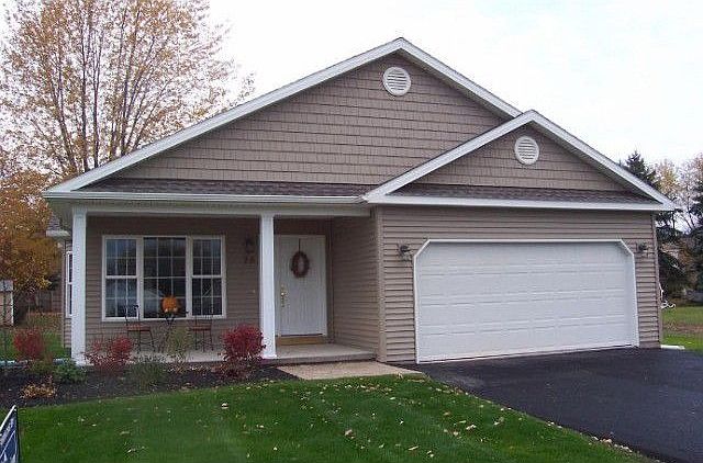1st image of 28 McCormick Ln