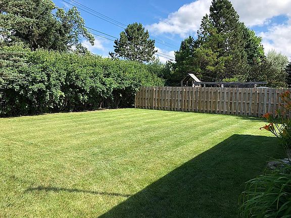 Privacy fence (2015)