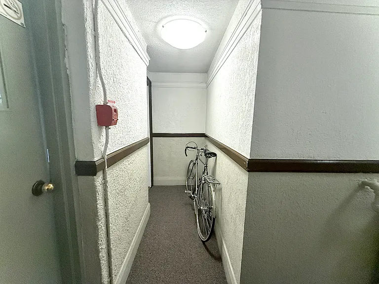 15 Hubbard Blvd #21 — Photo 9