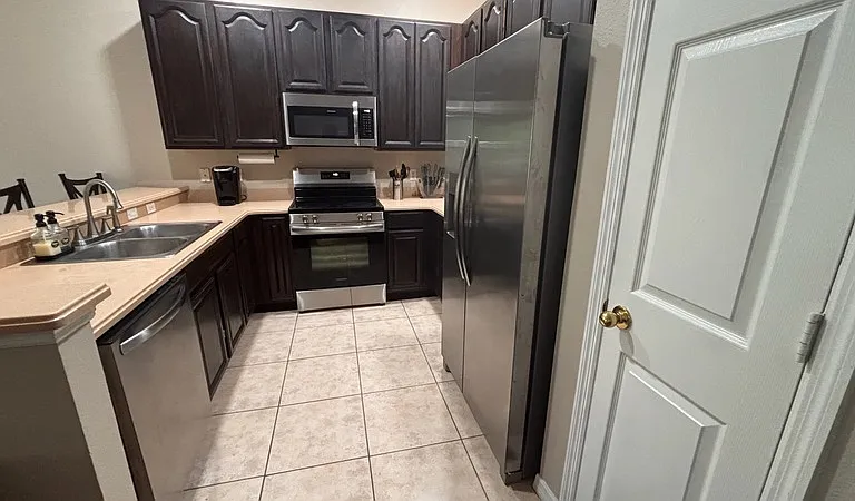 831 Pine Pointe Ln — Photo 4