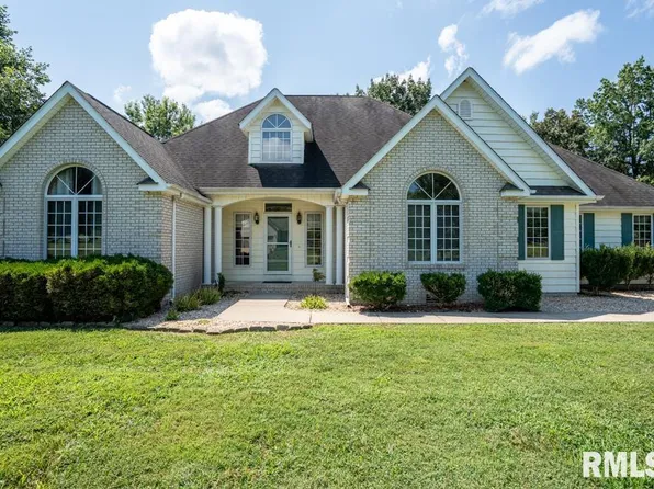 15 Timber Creek Dr, Herrin, IL 62948