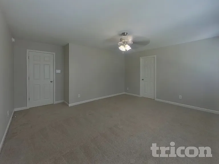 1829 Oakdale Green Dr — Photo 9