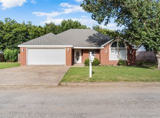 1002 Paula St, Calera, OK 74730