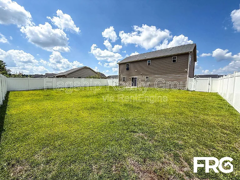 1217 Teakwood Dr — Photo 28