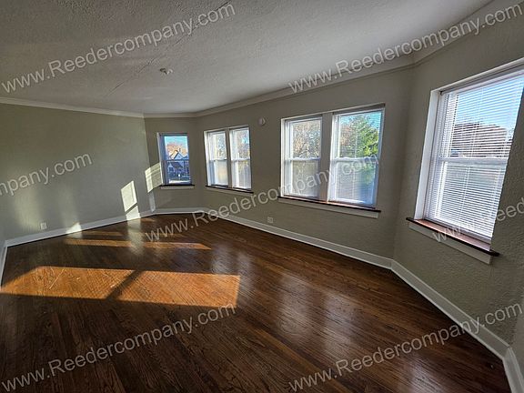 2nd image of 4230 Ivy St #4
