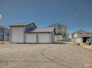 1037 S Sand Dune Ave SW, Ocean Shores, WA