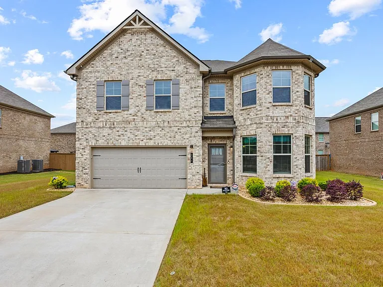 324 Denton Way — Photo 1
